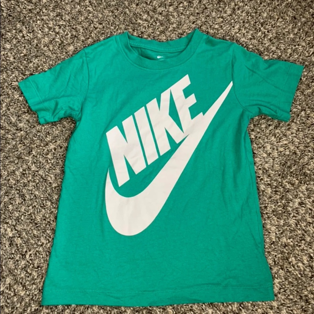 Nike Bundle - Picture 10 of 12